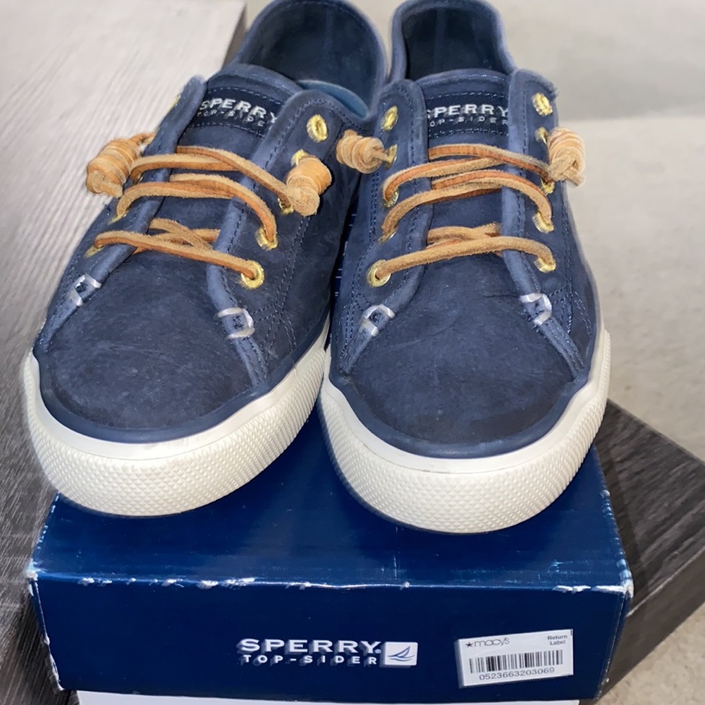Sperry Shoes - Picture 6 of 7